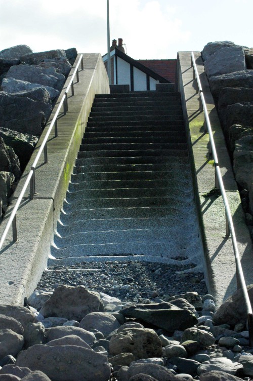 151007TGNW-9-Sea wall- Steps going up 1