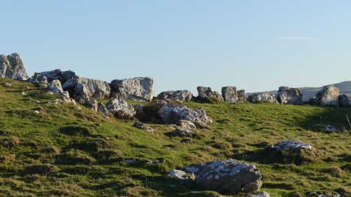 170120-lo-111-stone-blocks-near-summit